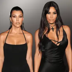 Kourtney i Kim Kardashian w czarnych sukienkach.