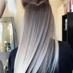 Modne kolory blondu: 10 najgorętszych trendów na ten sezon