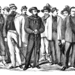 Czerwone Koszule: historia i symbolika charakterystycznych czapek