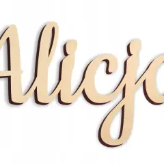 Drewniany napis "Alicja" w stylu pisanki na białym tle.