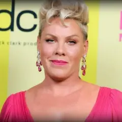 Ile lat ma P!nk? Zaskakująca historia jej wieku i kariery.