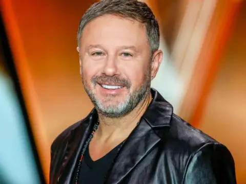 Andrzej Piasek Piaseczny ile ma lat? Zaskakująca biografia artysty!