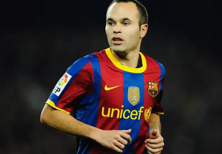 Iniesta ile ma lat? Poznaj wiek legendy piłki nożnej!