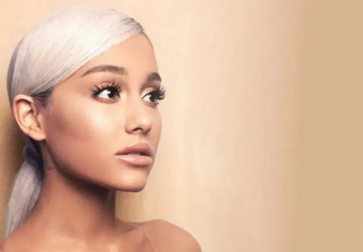 Ariana Grande ile ona ma lat? Zaskakujące fakty o jej wieku i karierze