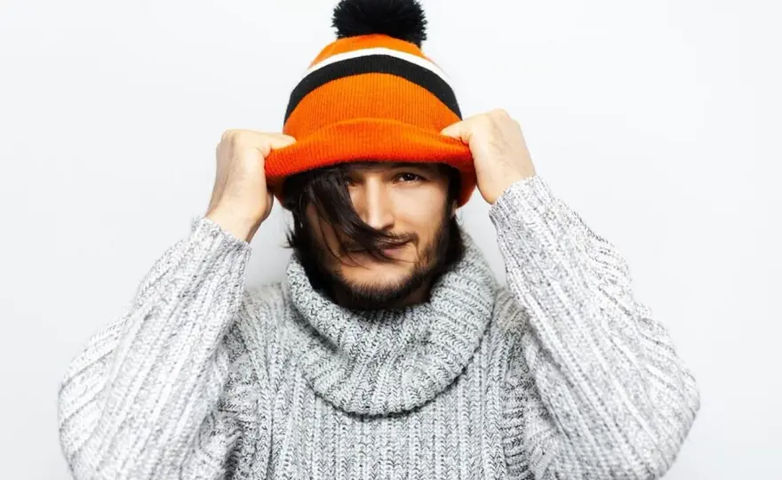 Jaka czapka dla mężczyzny: 5 stylowych i ciepłych propozycji