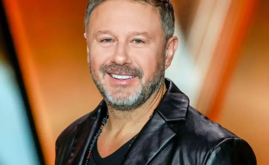 Andrzej Piasek Piaseczny ile ma lat? Zaskakująca biografia artysty!